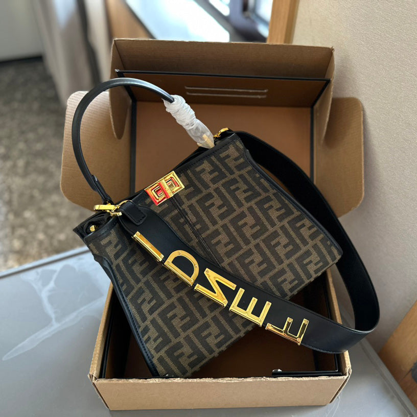 Peekaboo 24ss soft leather series bag 1824062409