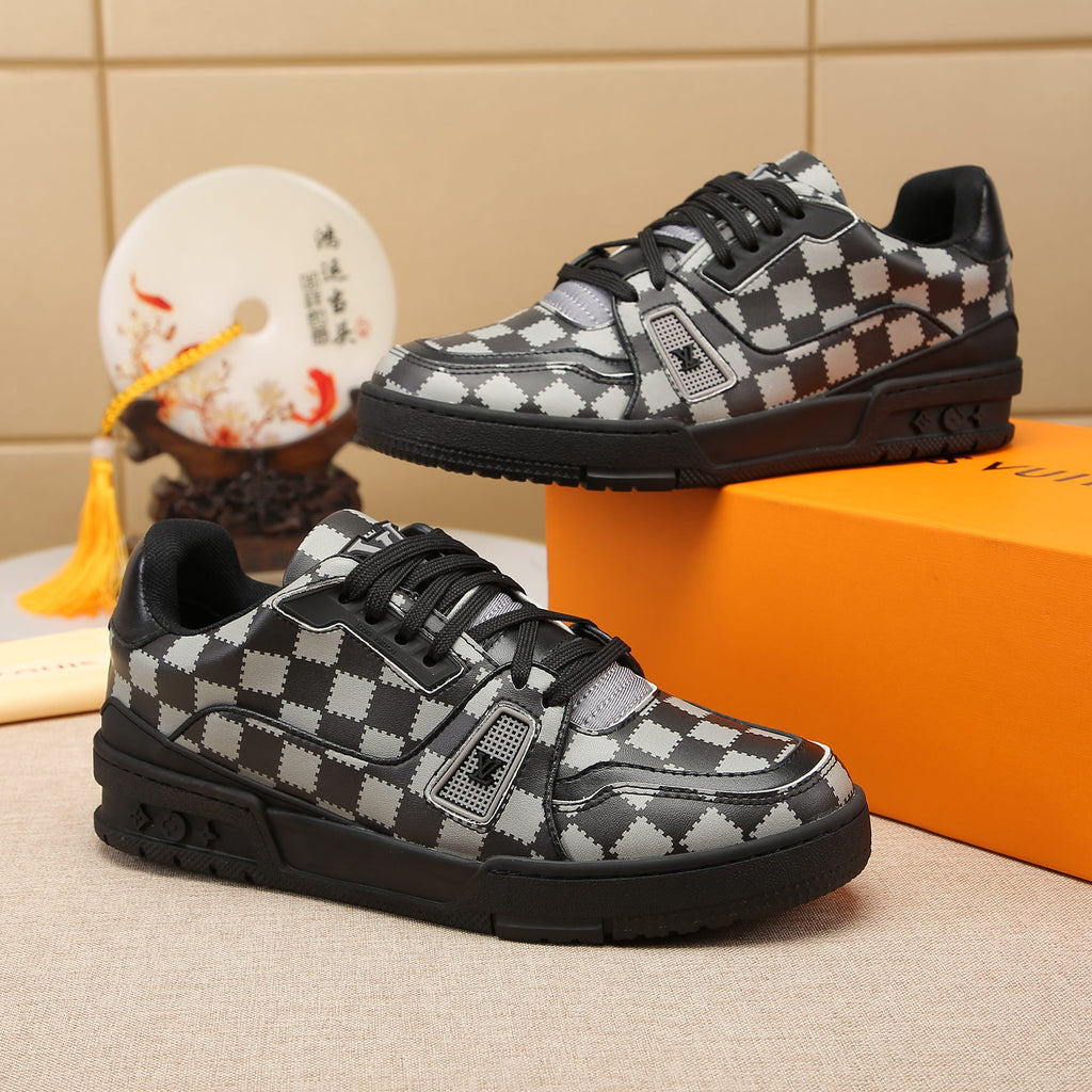 V Fashion Classic Textured Sneakers 0724031505