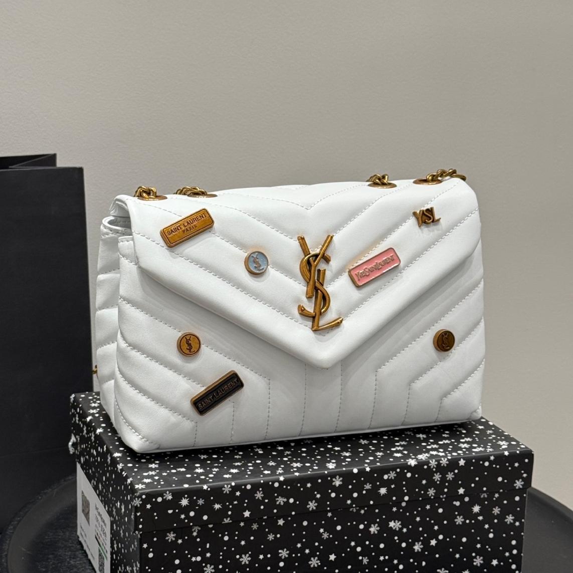 Fashion Badge Messenger Bag 0725091202