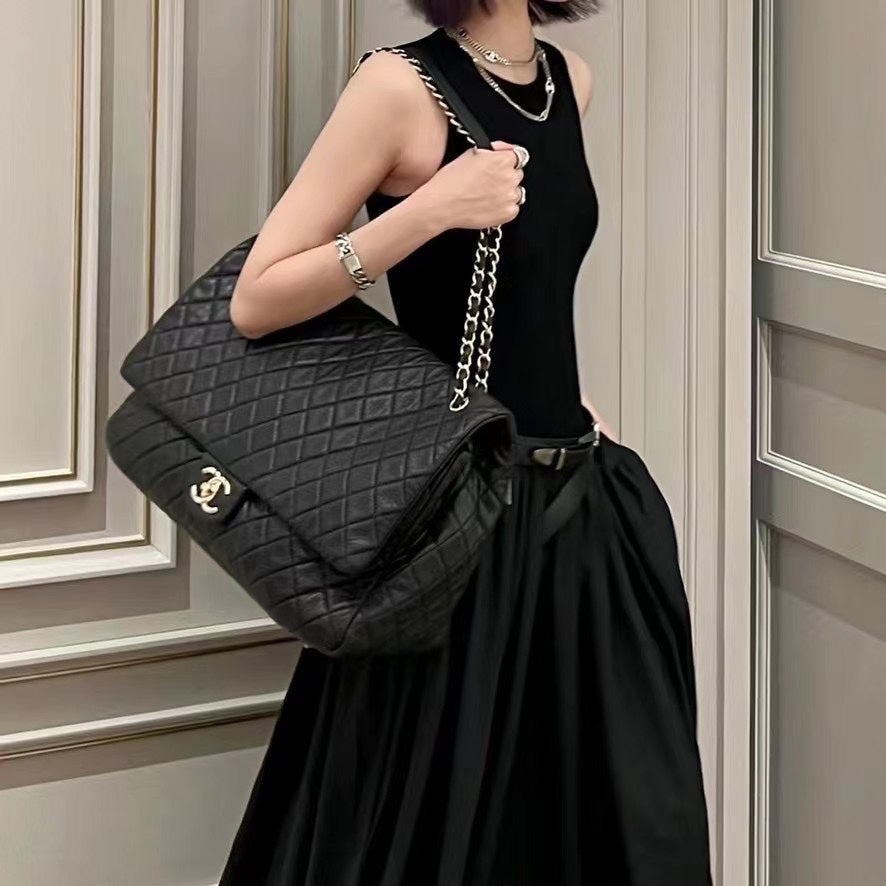 CF oversized airport bag underarm bag 1824062403