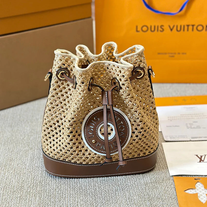 New Fashion Versatile Woven Bucket Bag 1024062409