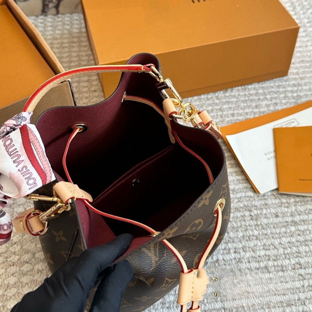 New Fashion  L Bucket bag M1026072809