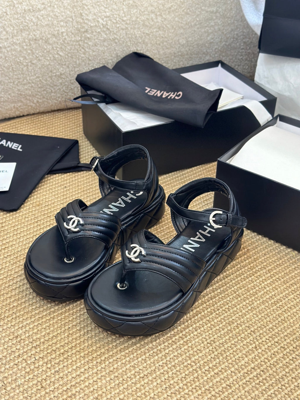fashion diamond thick-soled sandals 0725050802