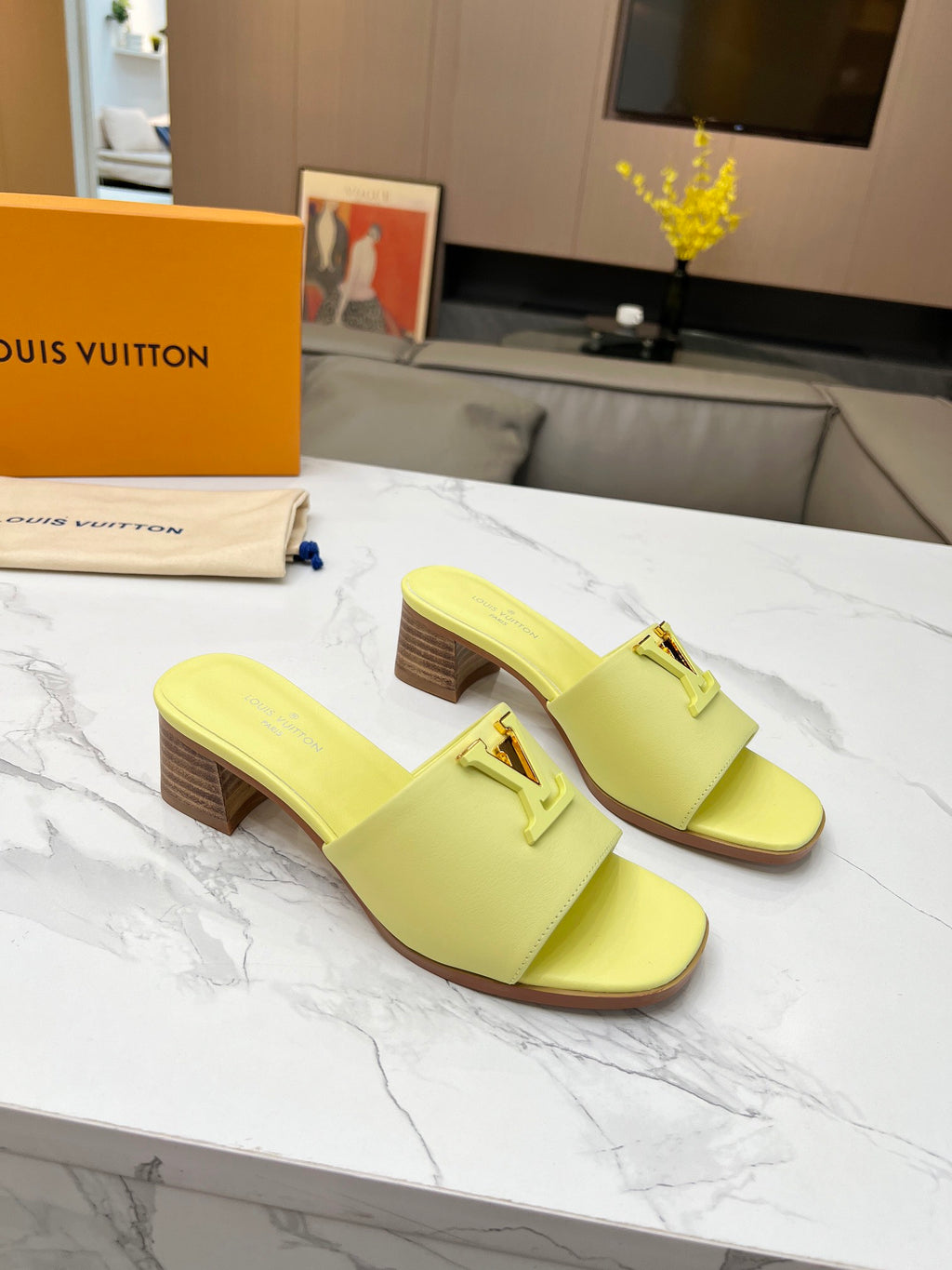 L25ss new thick heel slippers 0725072104