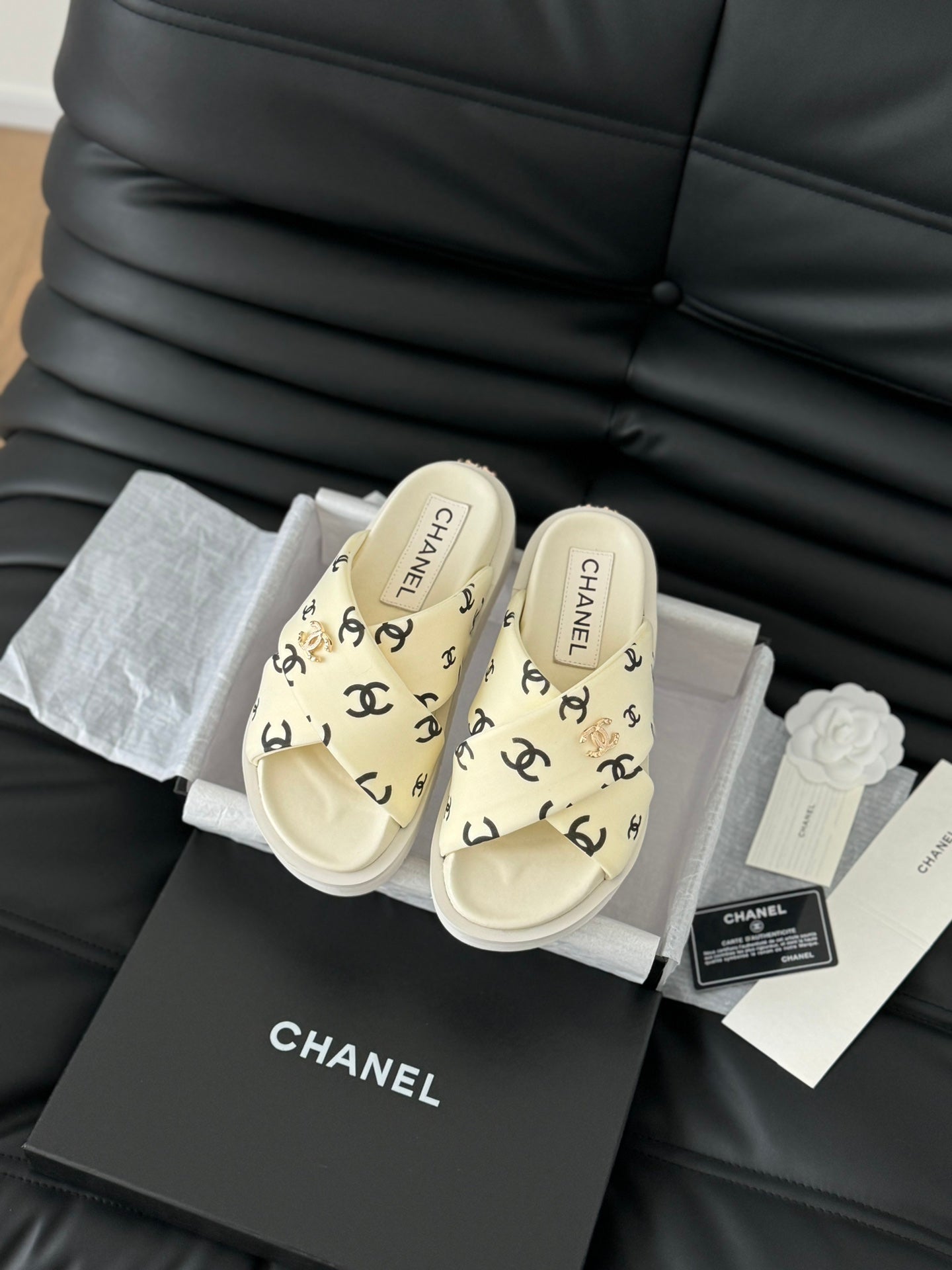 new cross slippers 0724051104