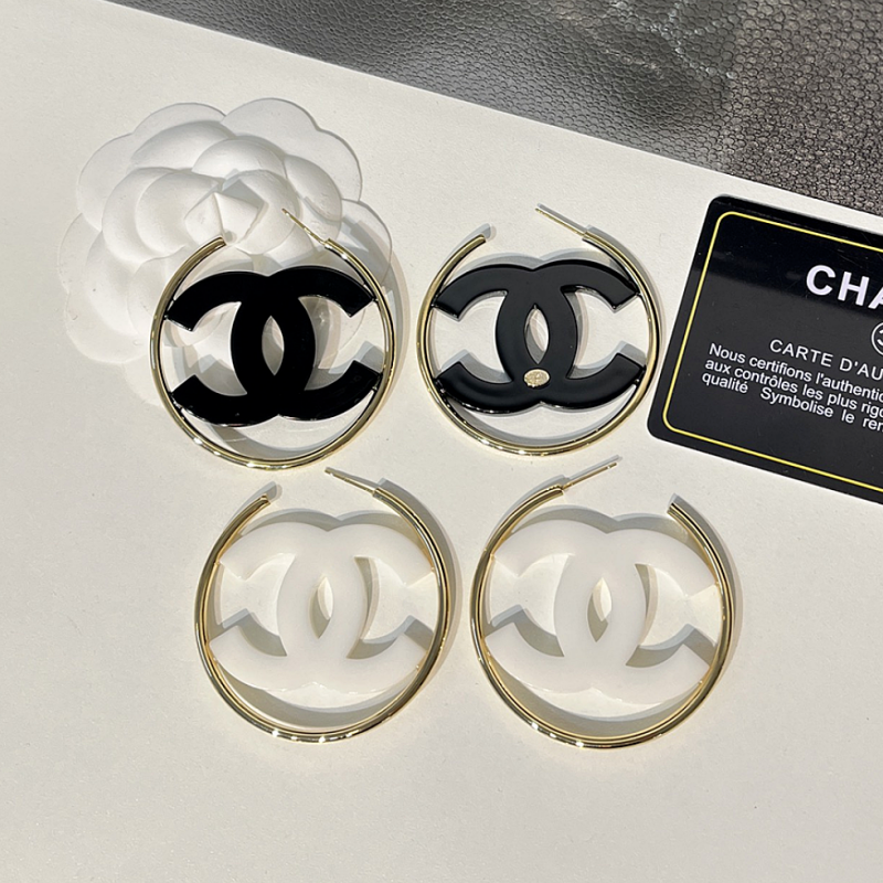 Luxury Women's CC Letter Hoop Earrings XZ1326092806