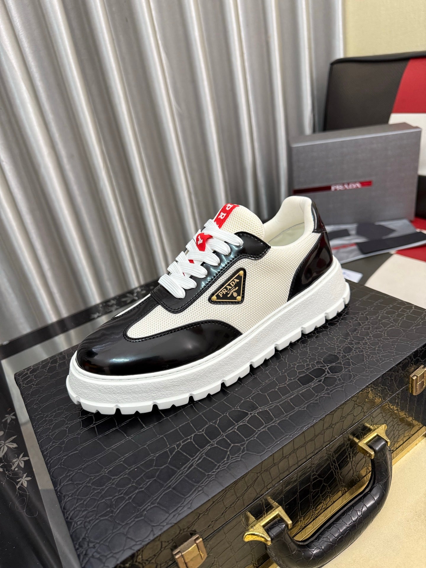 PRD's new fashionable sneakers 0726040803