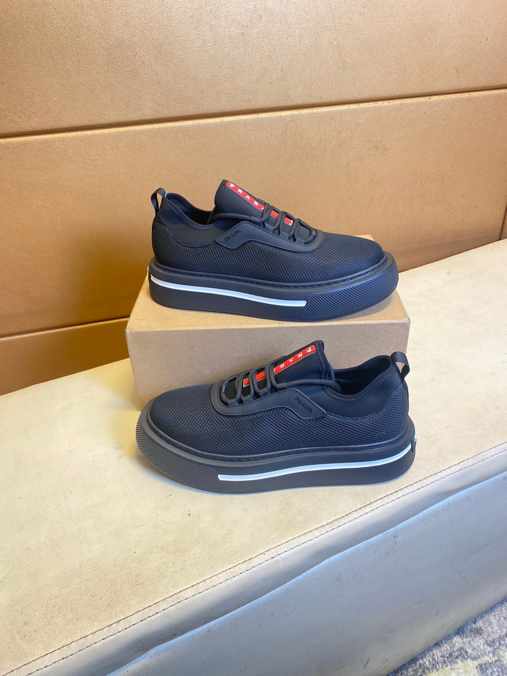 P Fashion Flying Knit Upper Thick-soled Casual Shoes 0724111110