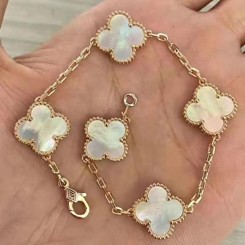 Versatile And Sophisticated Couple Bracelet 1024022615