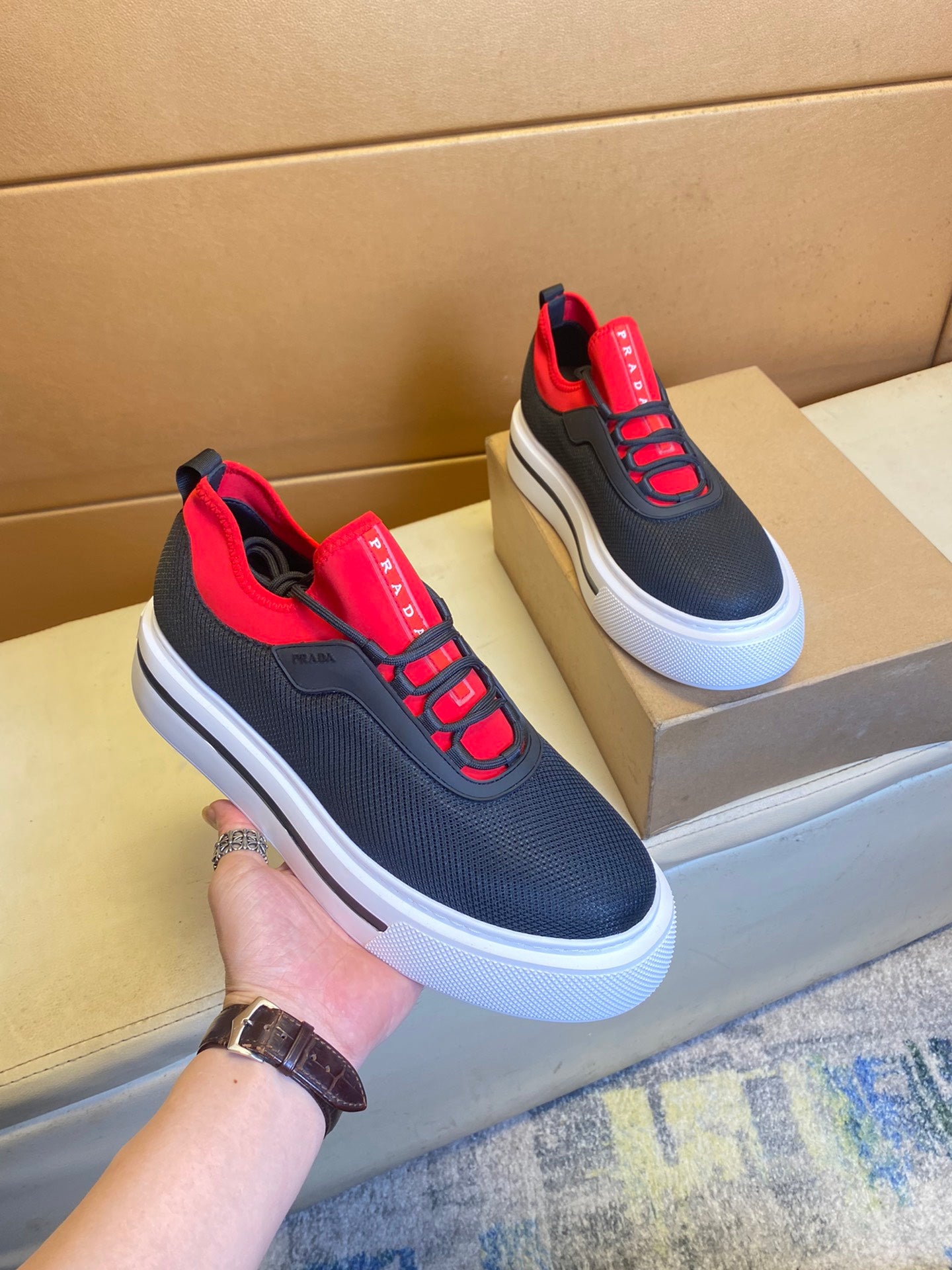 P Fashion Flying Knit Upper Thick-soled Casual Shoes 0724111110
