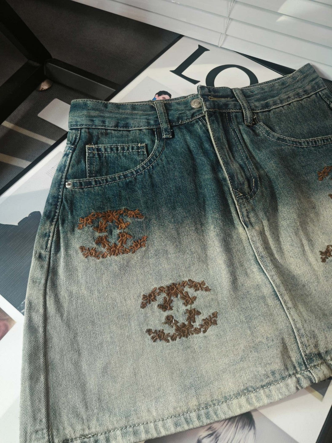 Letter embroidered classic denim skirt 0724050905