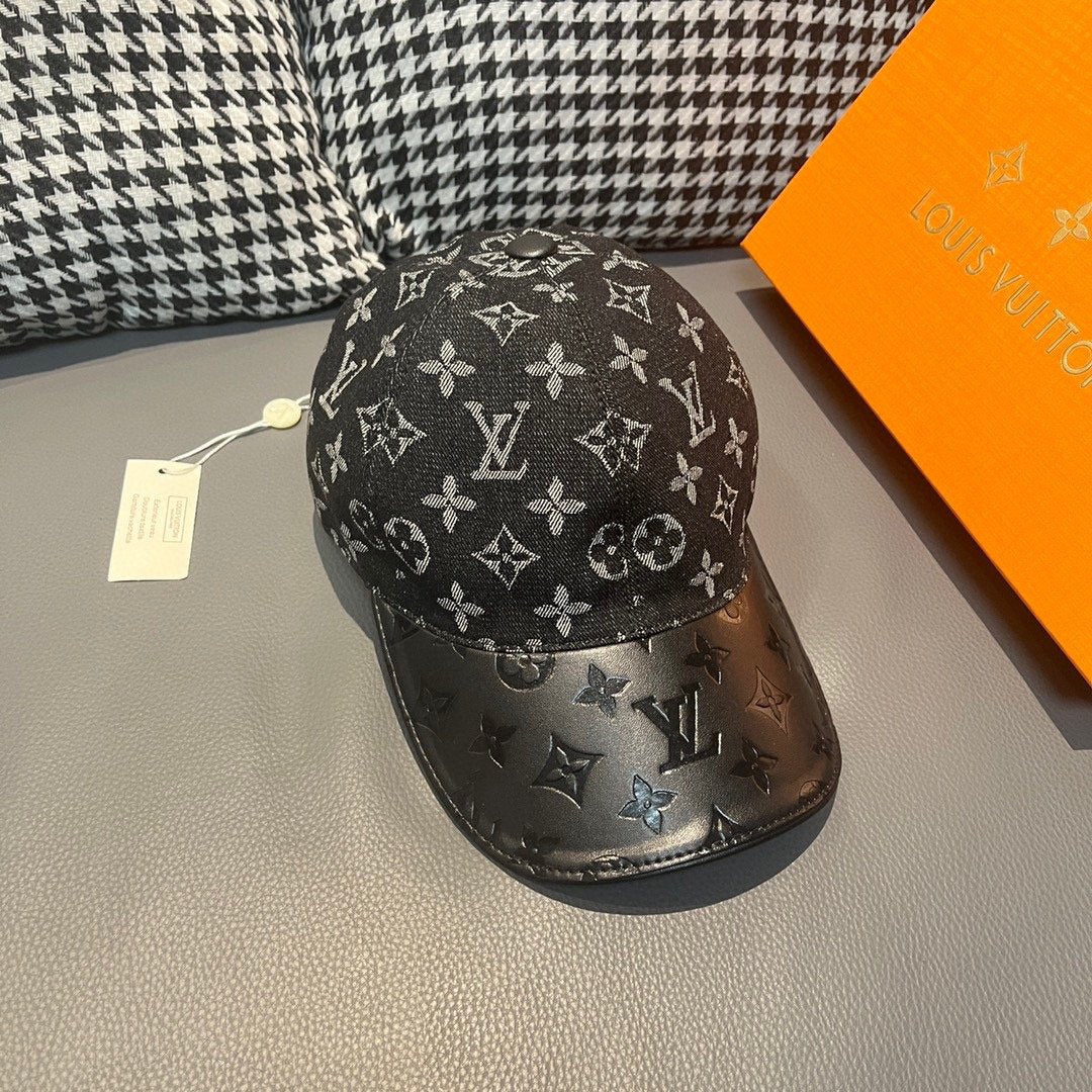 New fashionable and versatile embossed baseball cap 1024012503