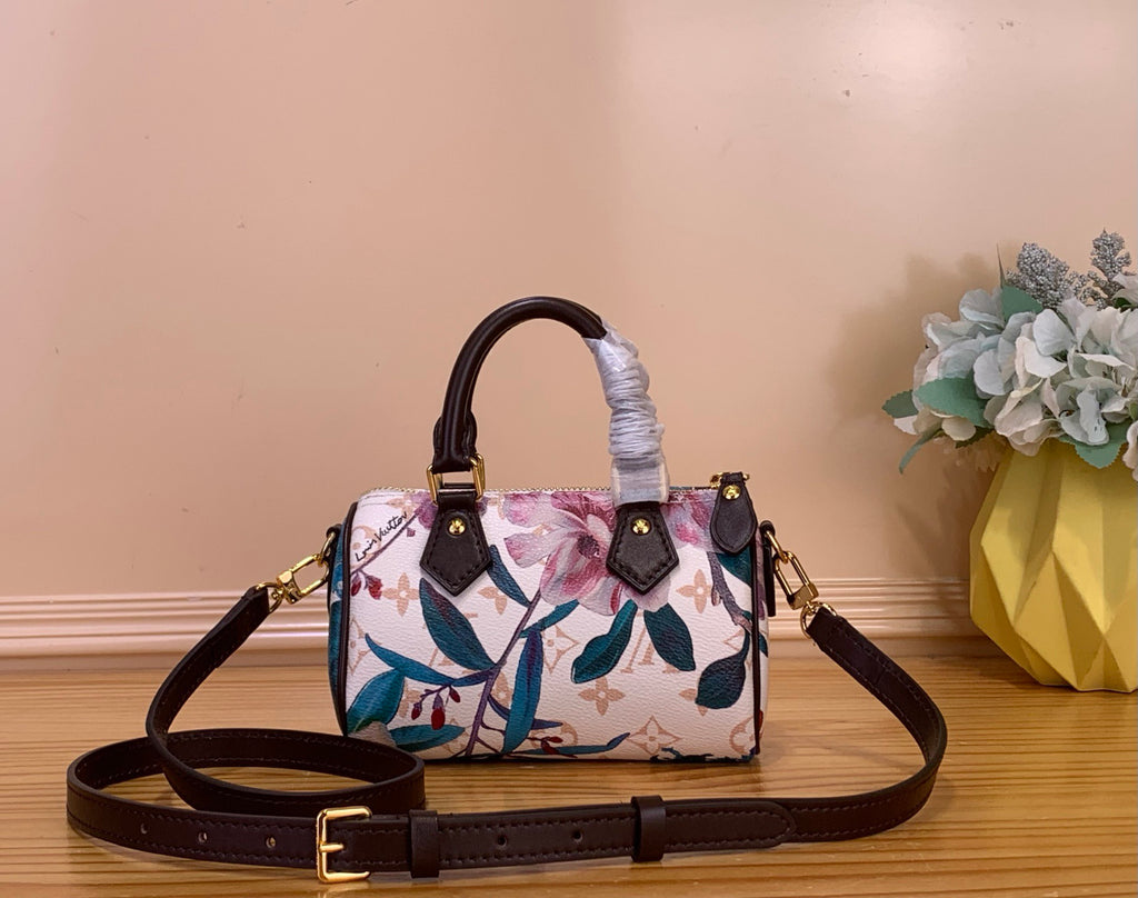 L & V Stylish Cowhide Flower HandBag M0726051903