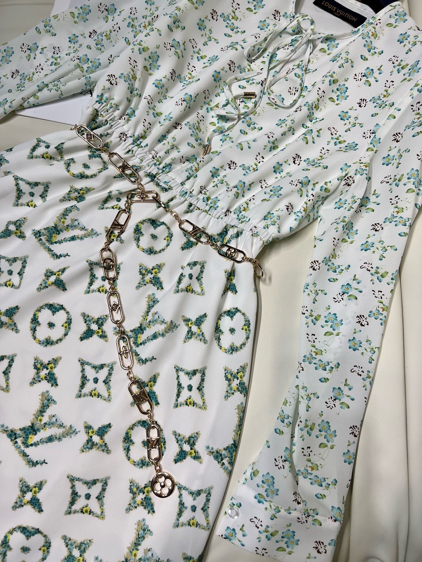 New small floral dress(With waist chain) 1824050608