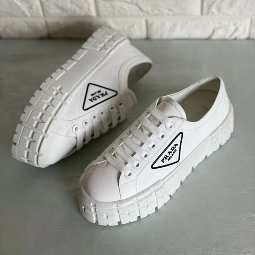 New fashionable and versatile thick-soled sneakers 1024013001