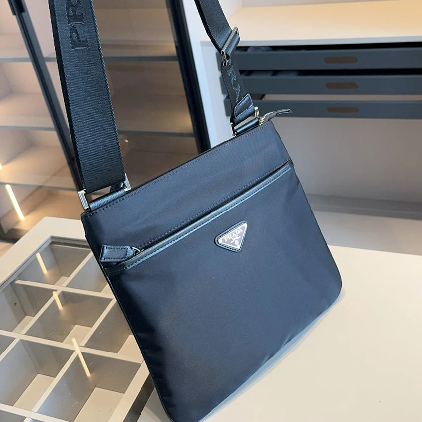 New Men's Messenger Bag 1024061203