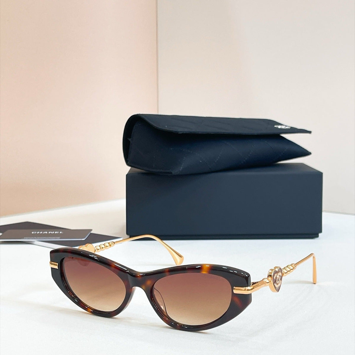 New Cat Eye CC Heart Sunglasses XC1312102606