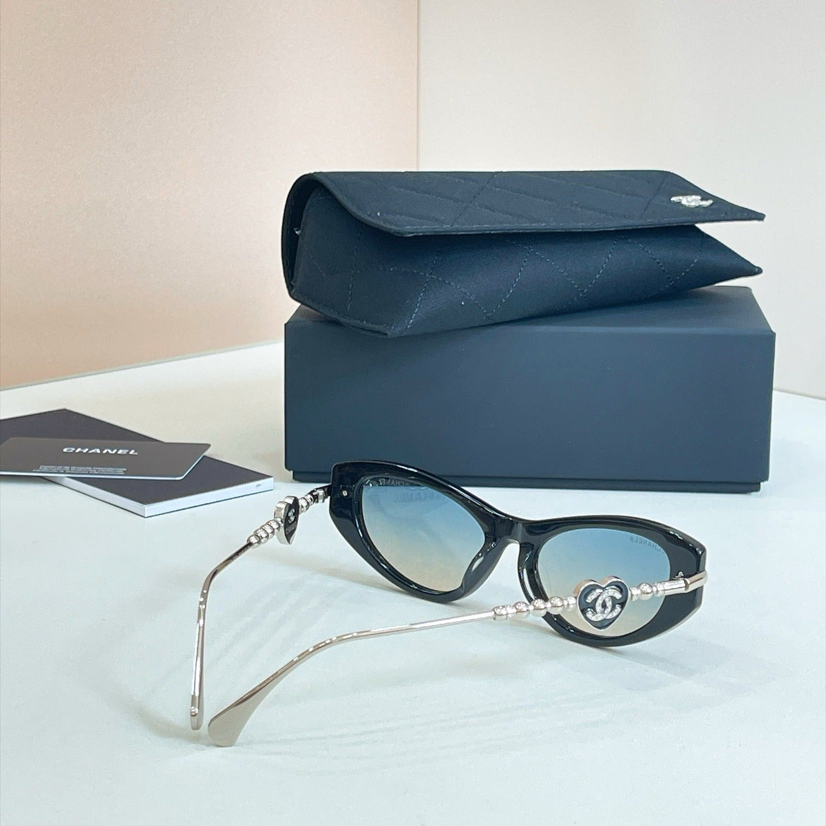 New Cat Eye CC Heart Sunglasses XC1312102606