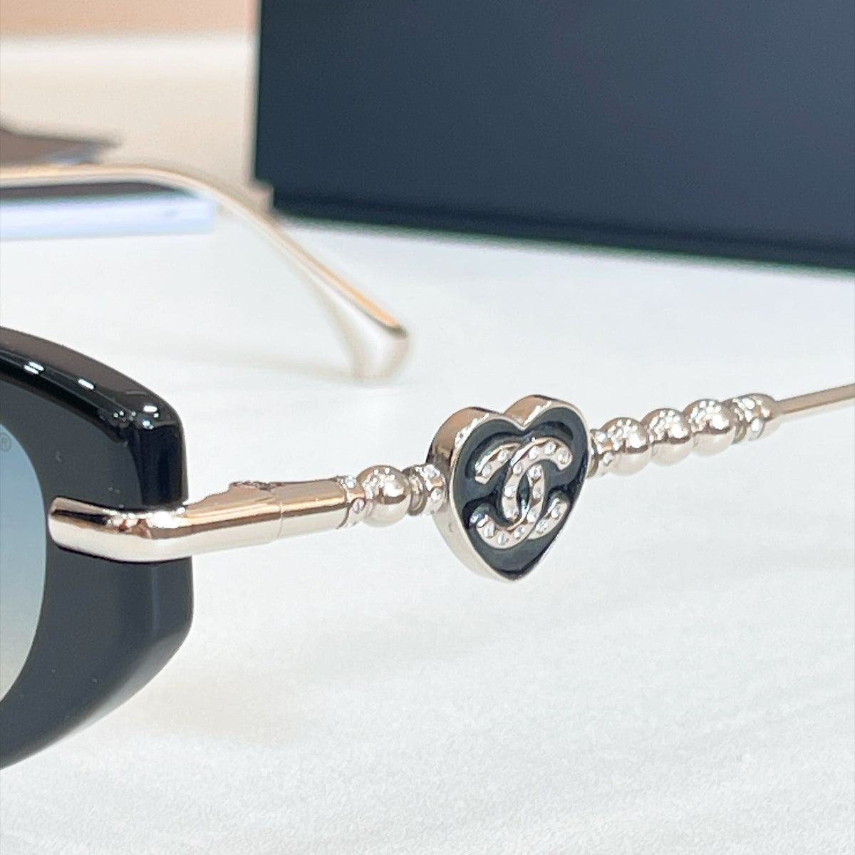 New Cat Eye CC Heart Sunglasses XC1312102606