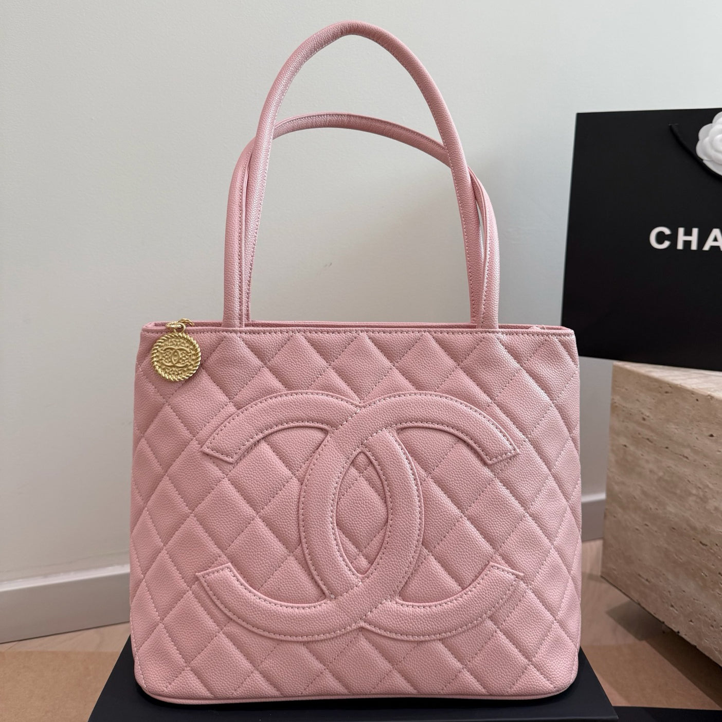 26SS New Women's Hilton Gold Coin Bag 0726031011
