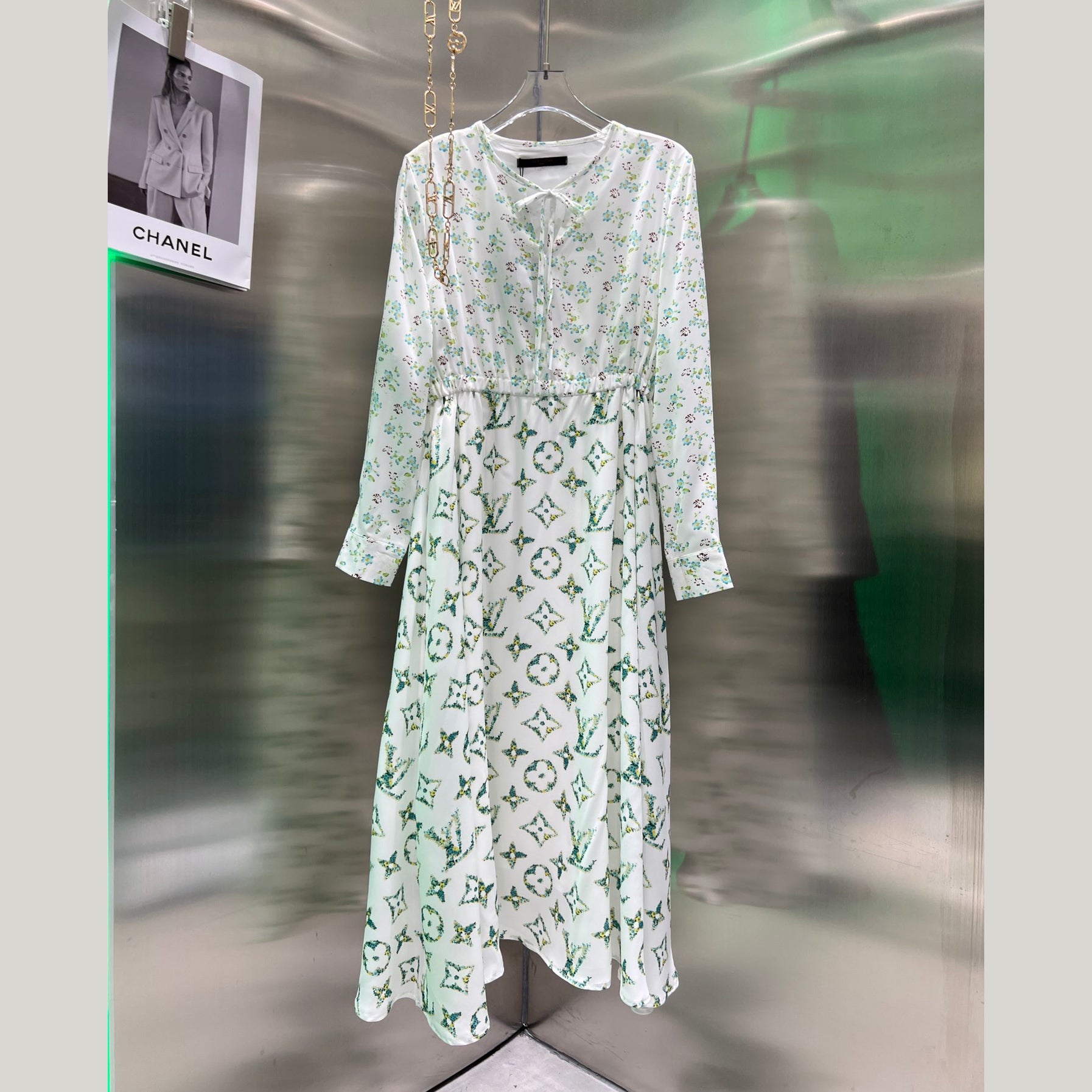 New small floral dress(With waist chain) 1824050608