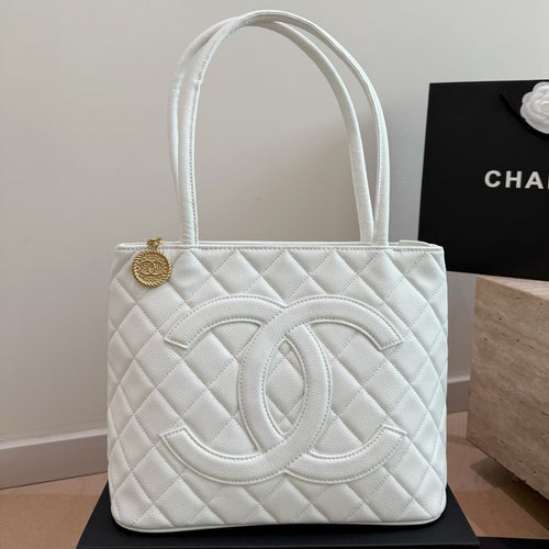 26SS New Women's Hilton Gold Coin Bag 0726031011
