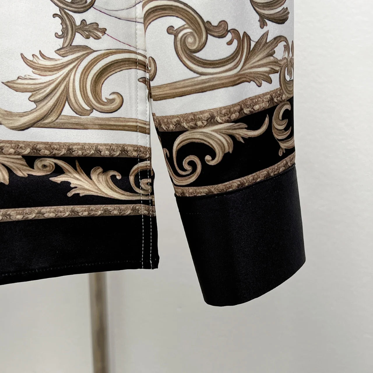 Baroque-style floral print shirt 1426012201