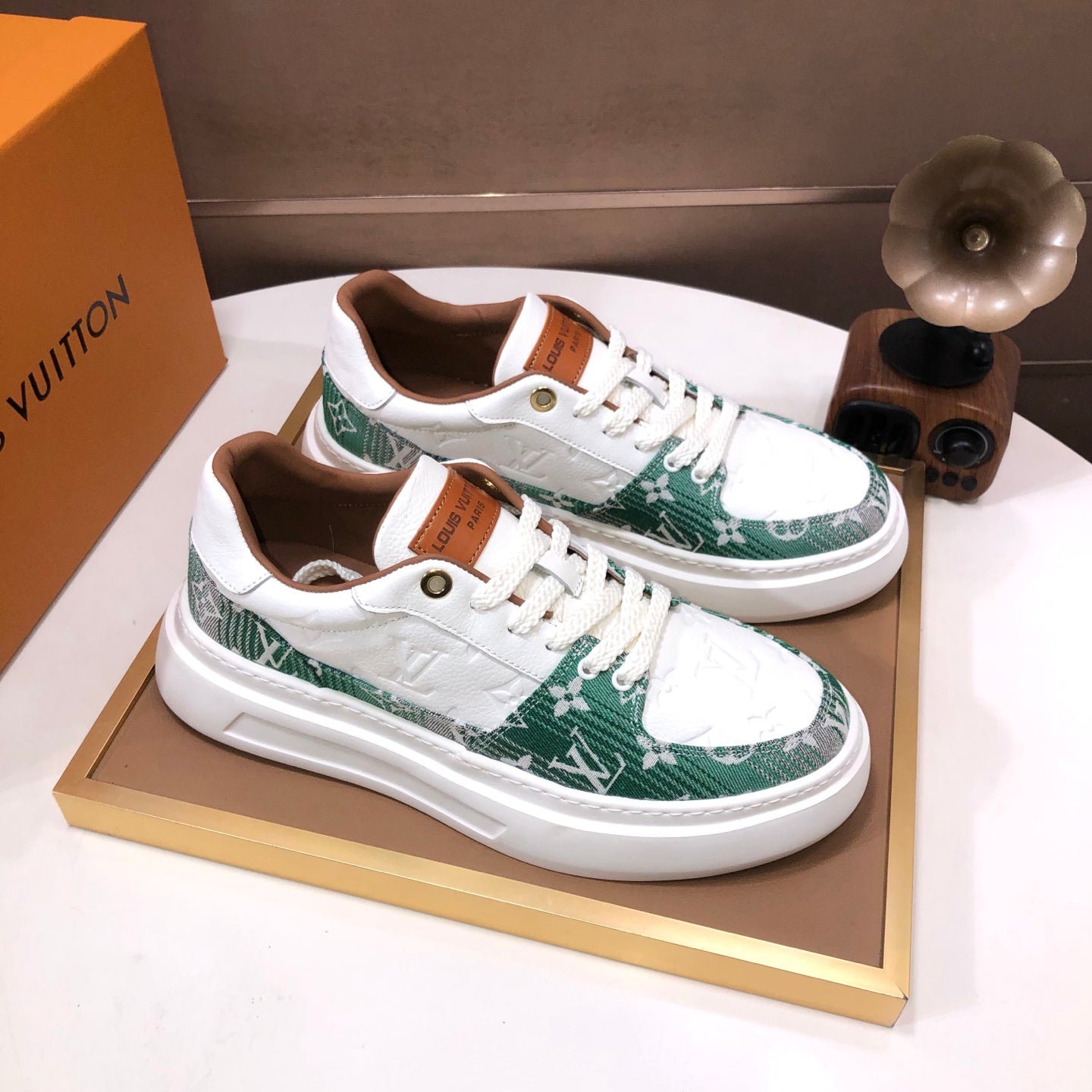 L classic and fashionable sports shoes 0725090904