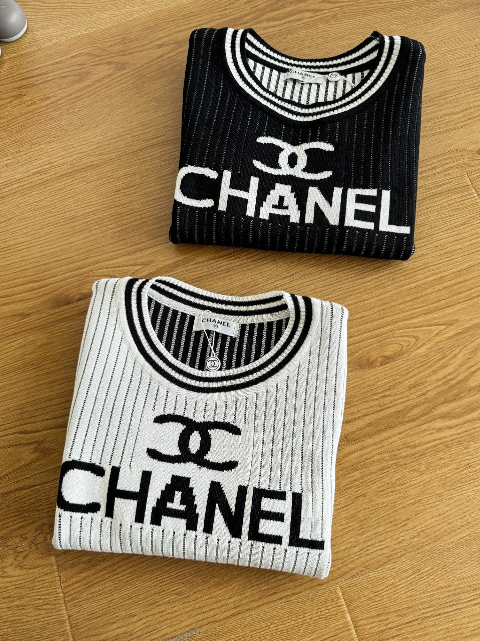 Color block letter embroidered vertical pattern round neck short sleeves 0724050904