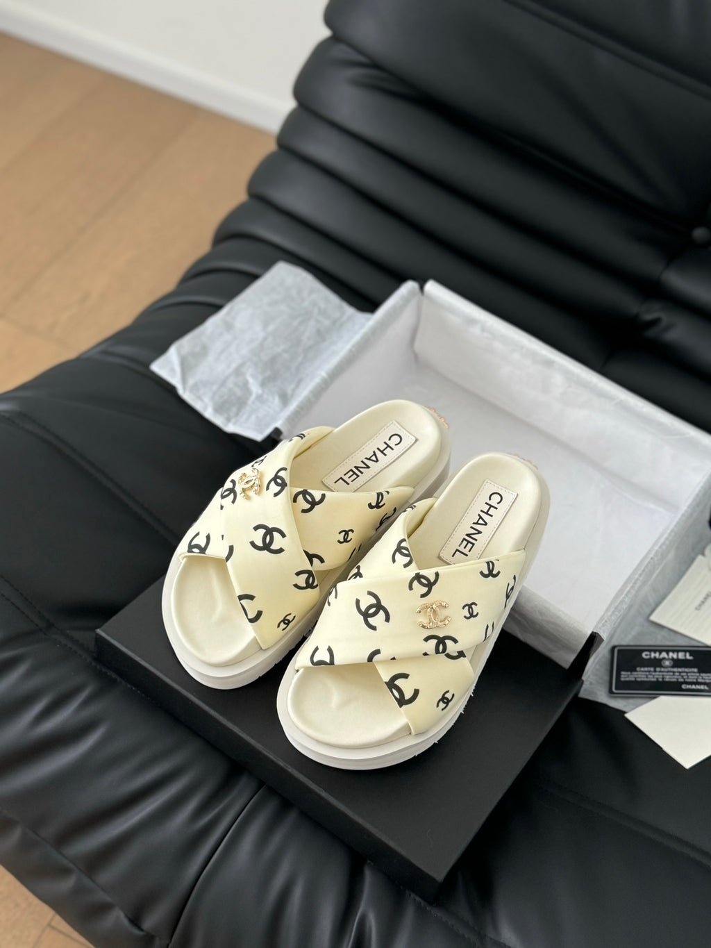 new cross slippers 0724051104