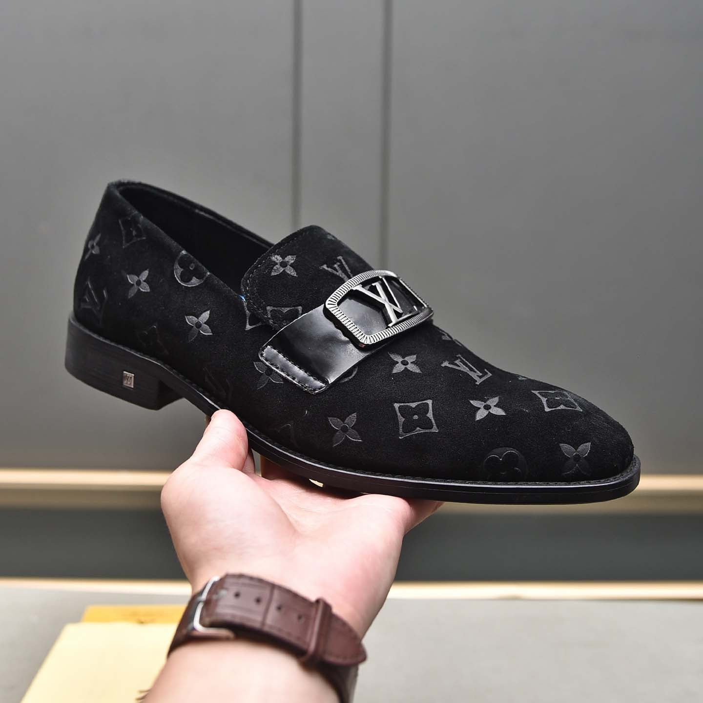 L print business dress shoes