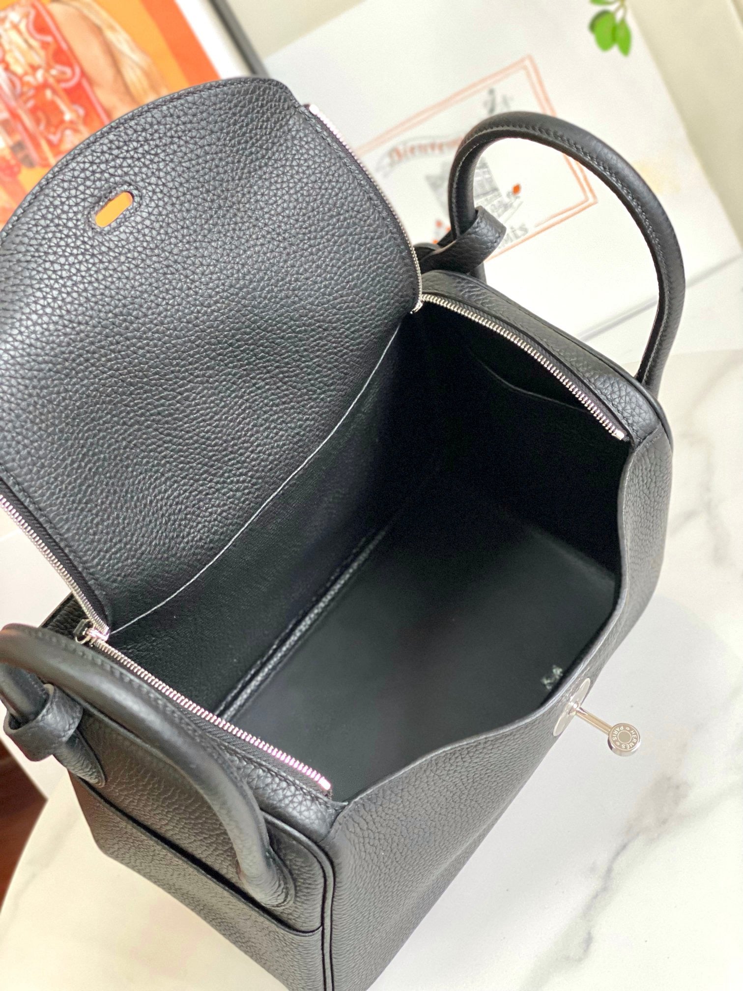 H Classic Handbag Lindy Bag 0724101018