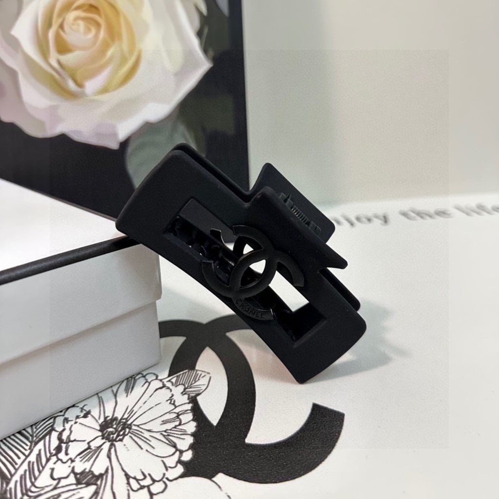 CH vintage retro style hairpin b0424090611