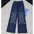 New fashionable and versatile straight through jeans 1025020809