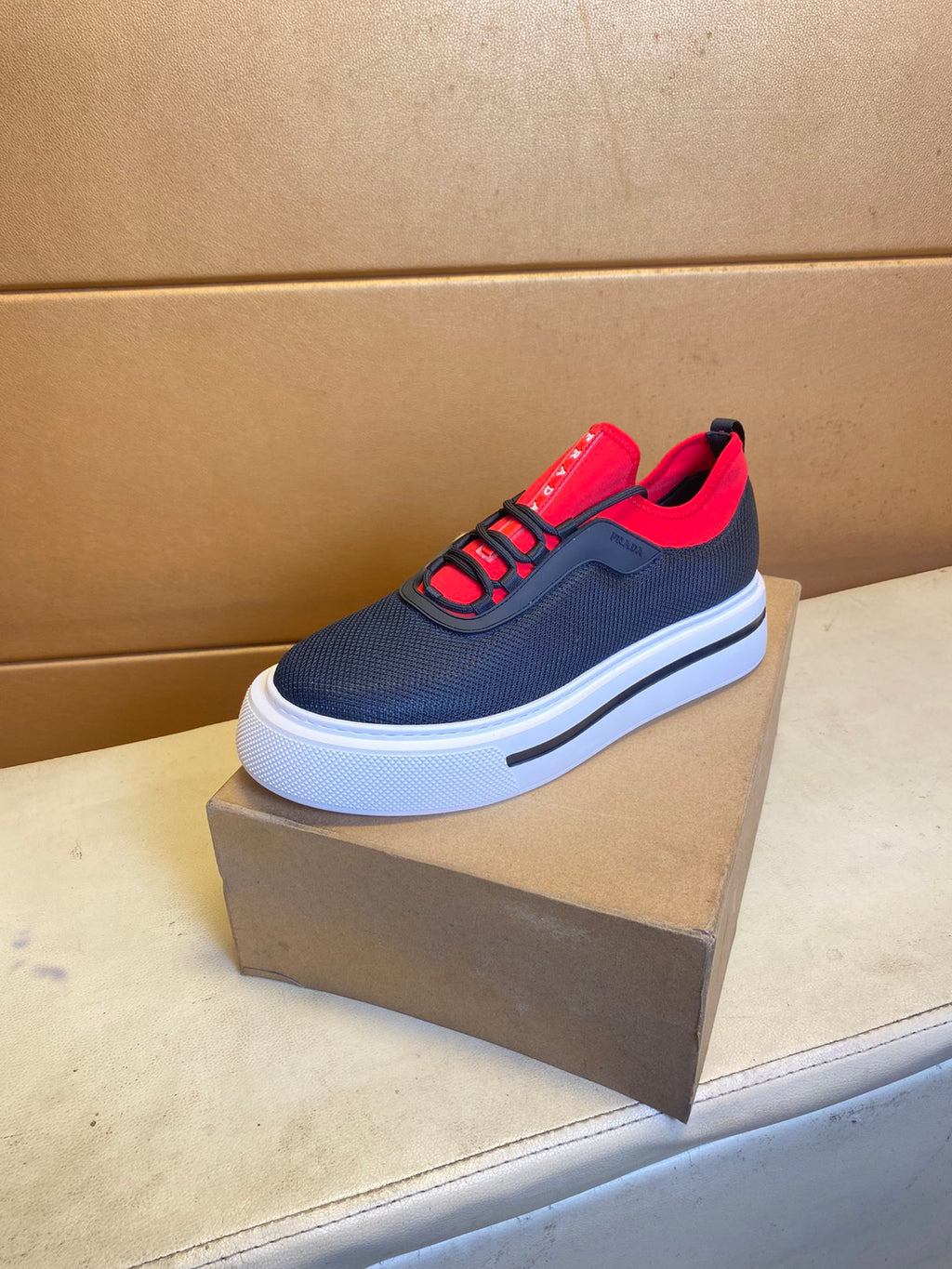 P Fashion Flying Knit Upper Thick-soled Casual Shoes 0724111110