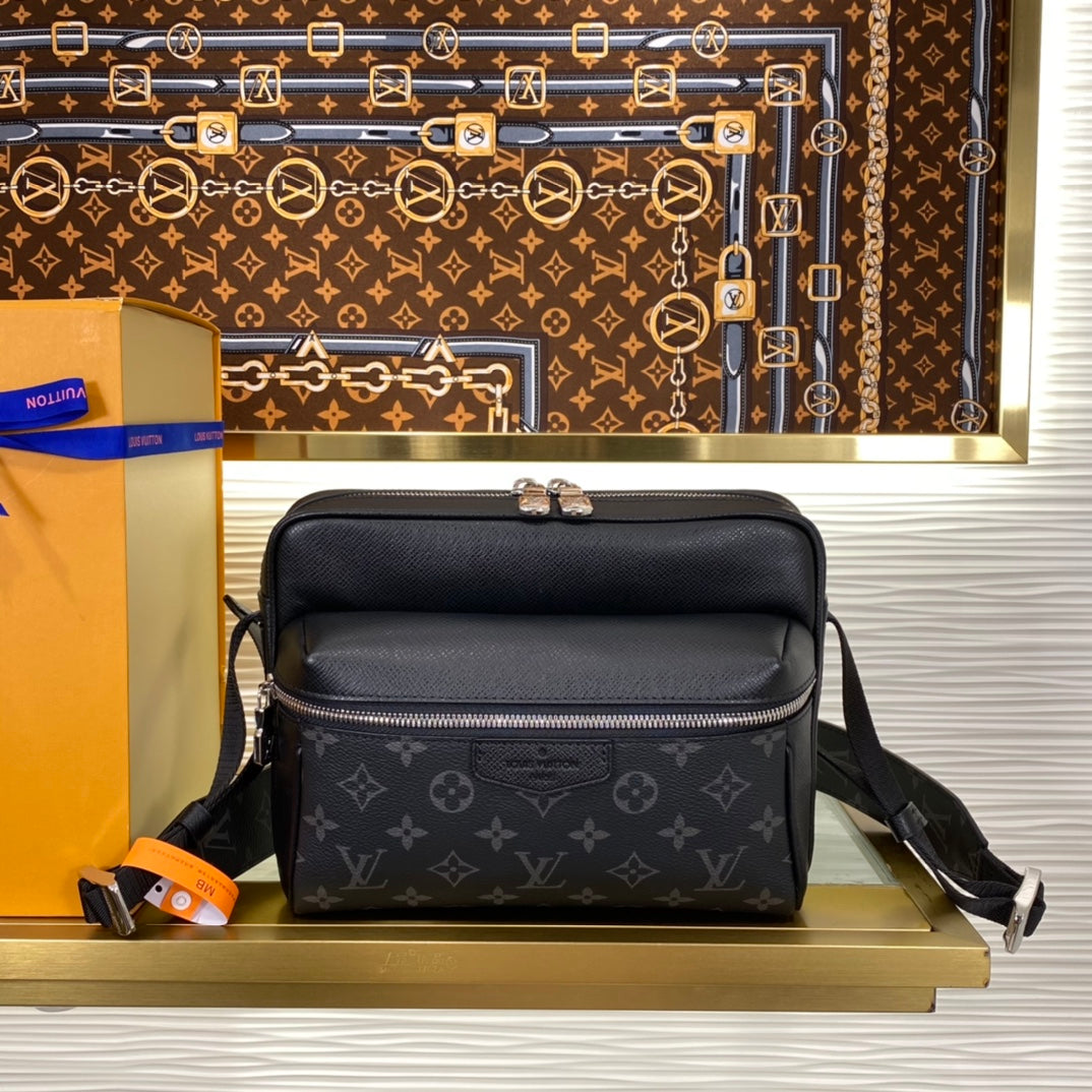 L Fashion printed messenger bag 0725052721