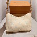 New Fashion  L pressed-leather Bag M1026072802