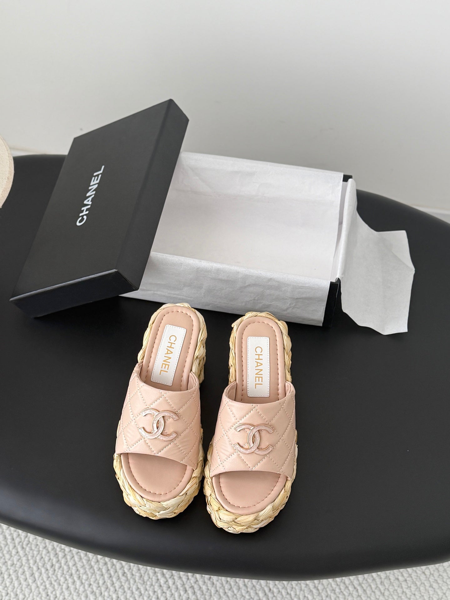 Stylish women's platform woven slippers 0726051901