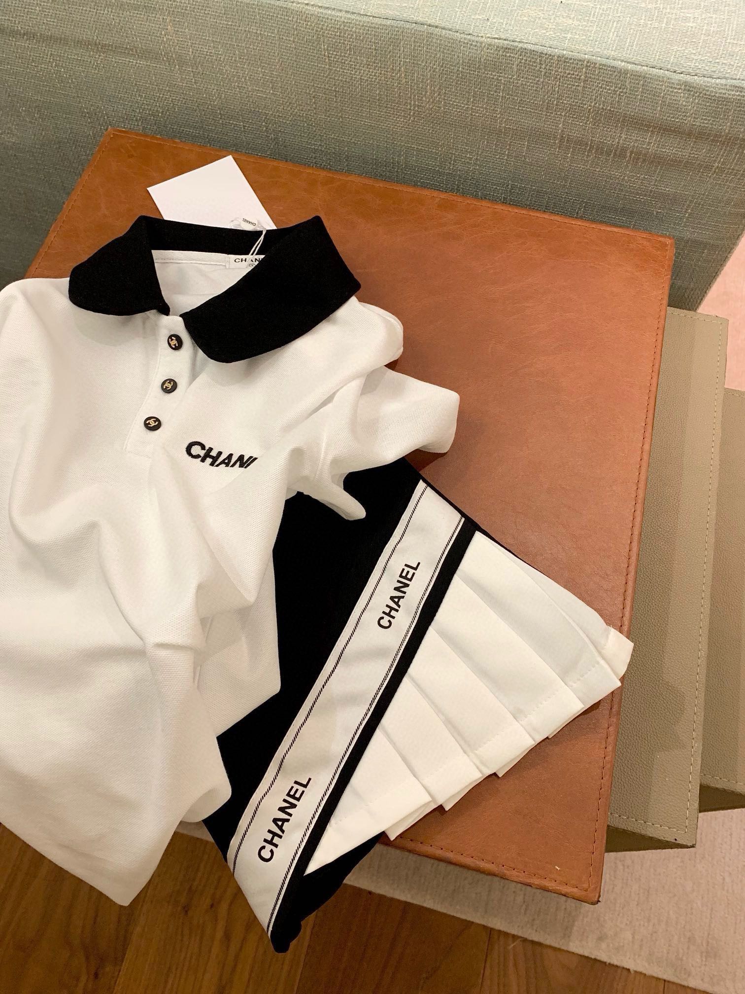 suit letter embroidery contrasting color polo collar short-sleeved T-shirt 0724050903