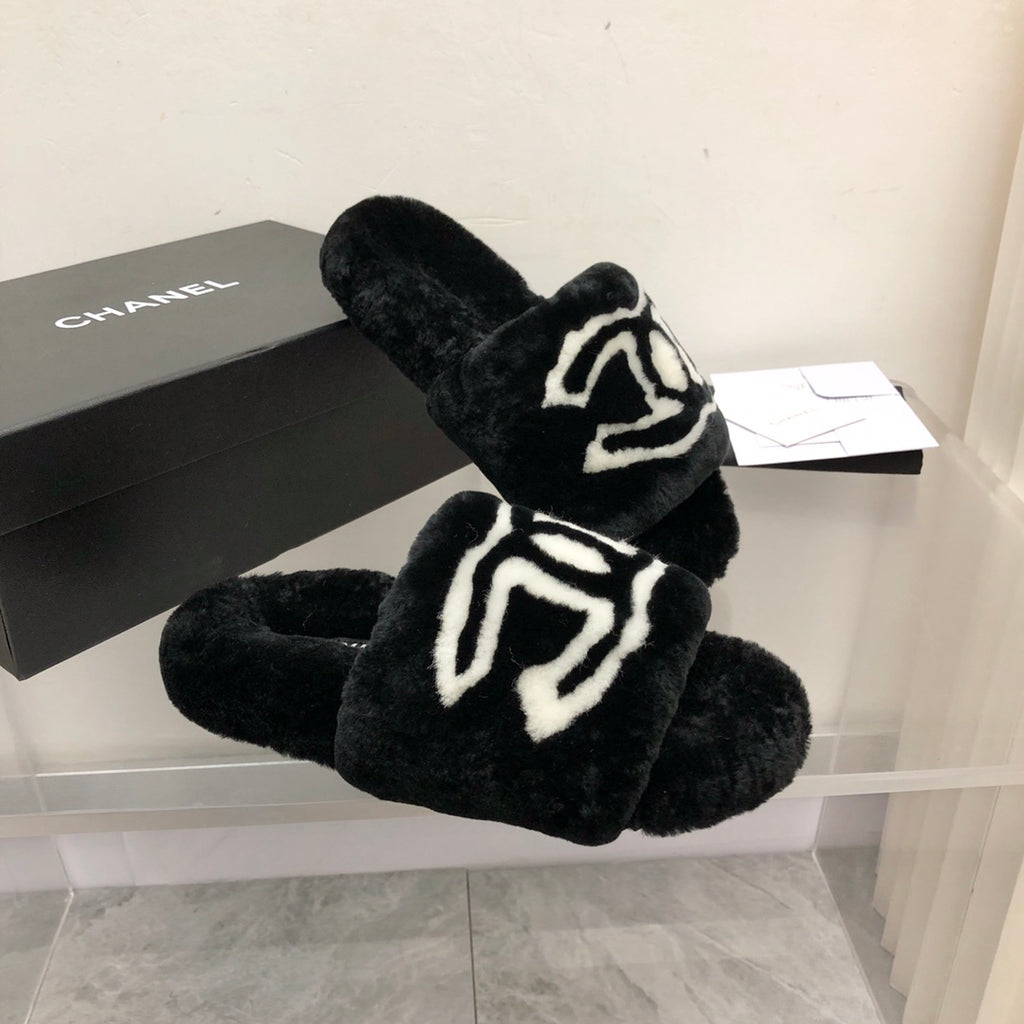 Fashion Plush Slippers 0725021303