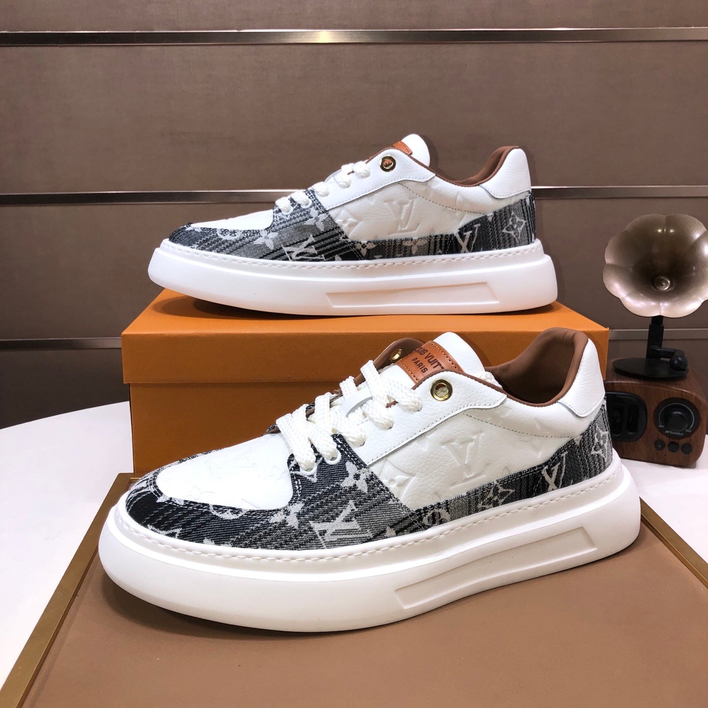 L classic and fashionable sports shoes 0725090904