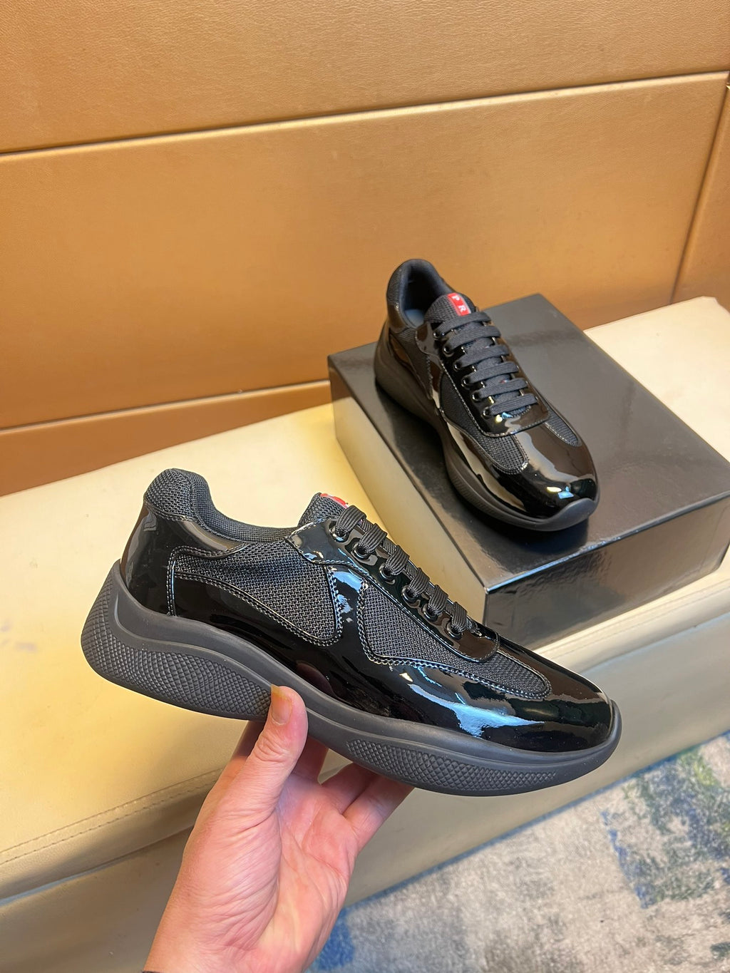 P classic patent leather sneakers 0724112004