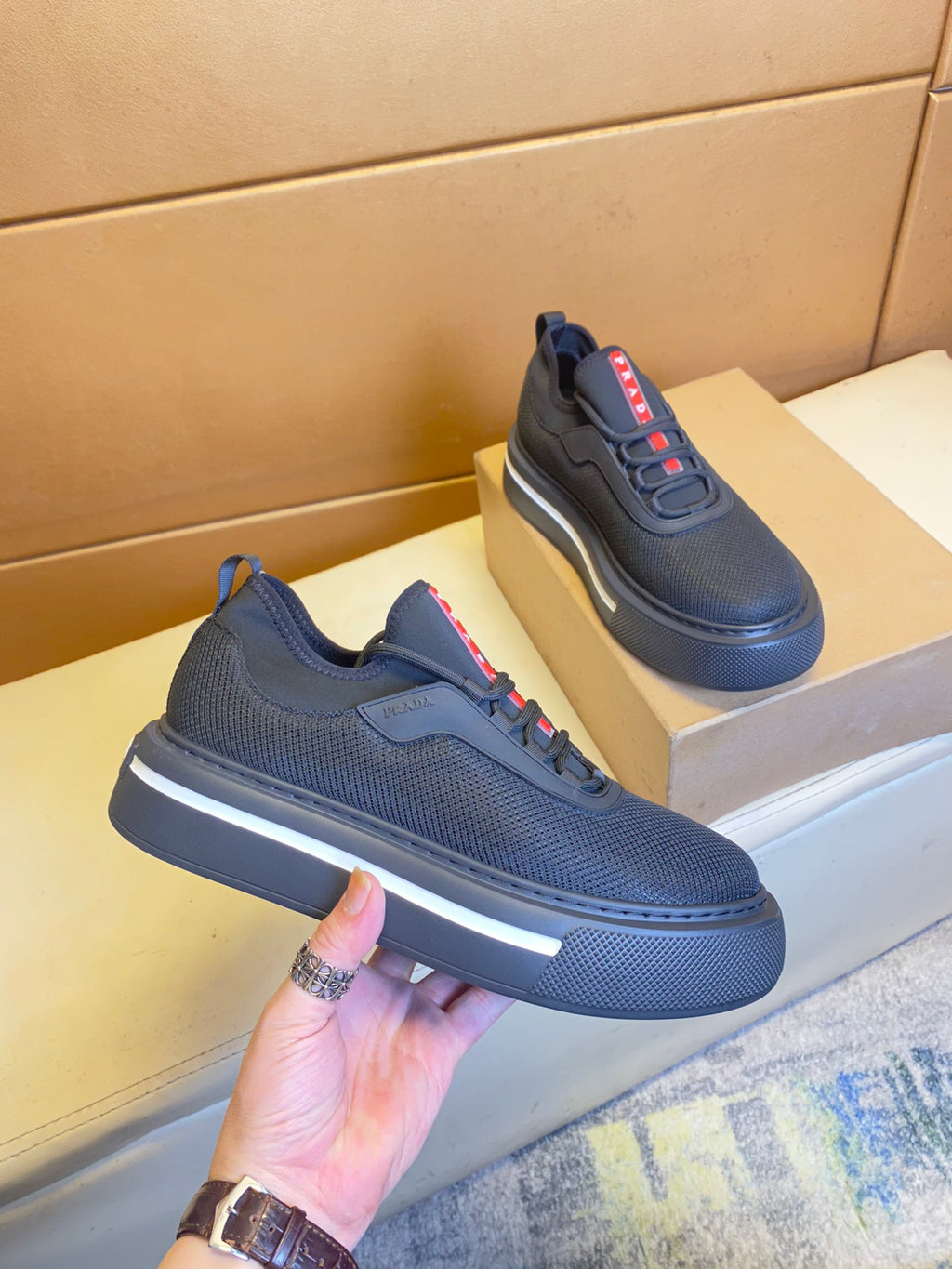 P Fashion Flying Knit Upper Thick-soled Casual Shoes 0724111110