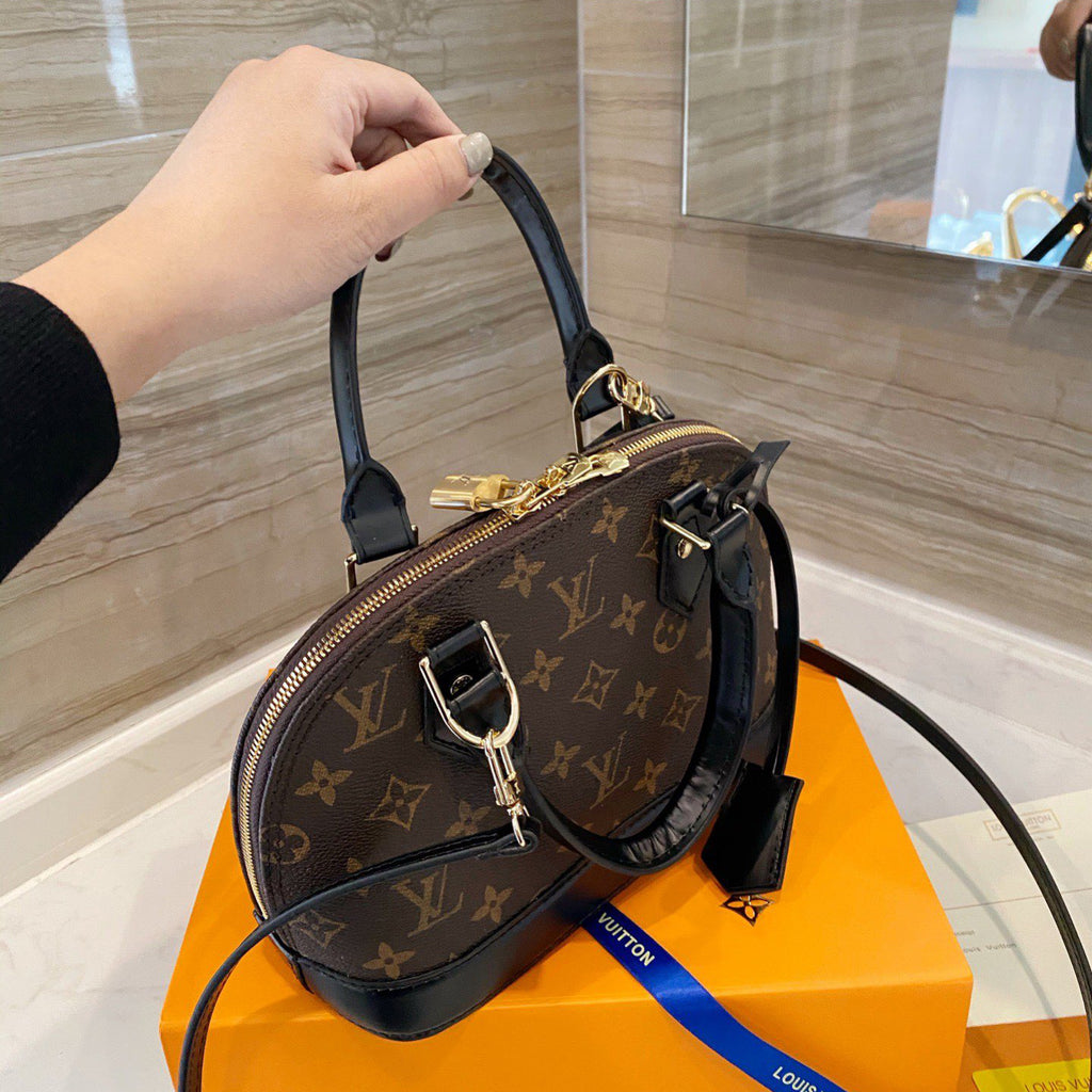 V Classic Presbyopia Handbag XC07062009