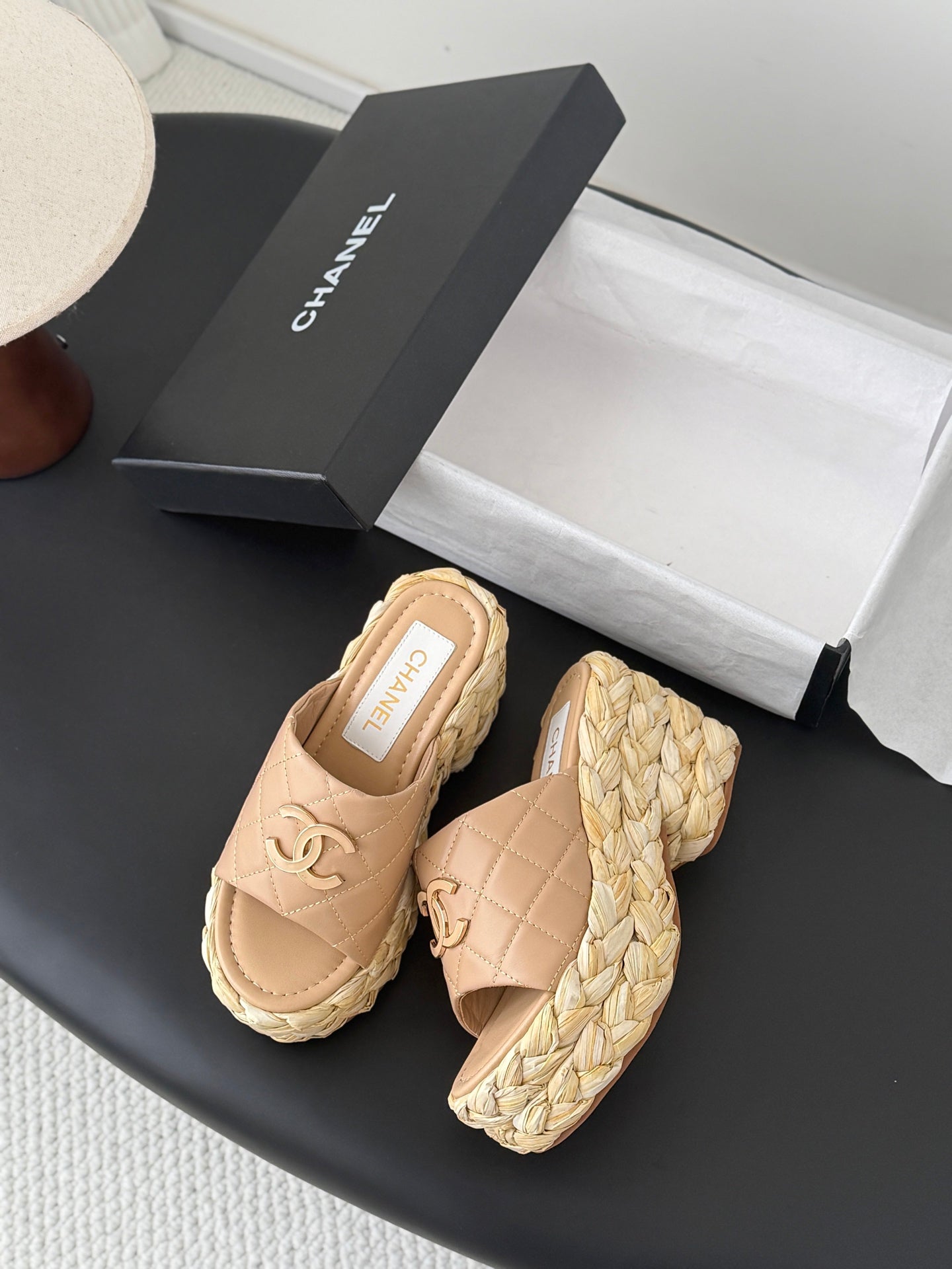 Stylish women's platform woven slippers 0726051901
