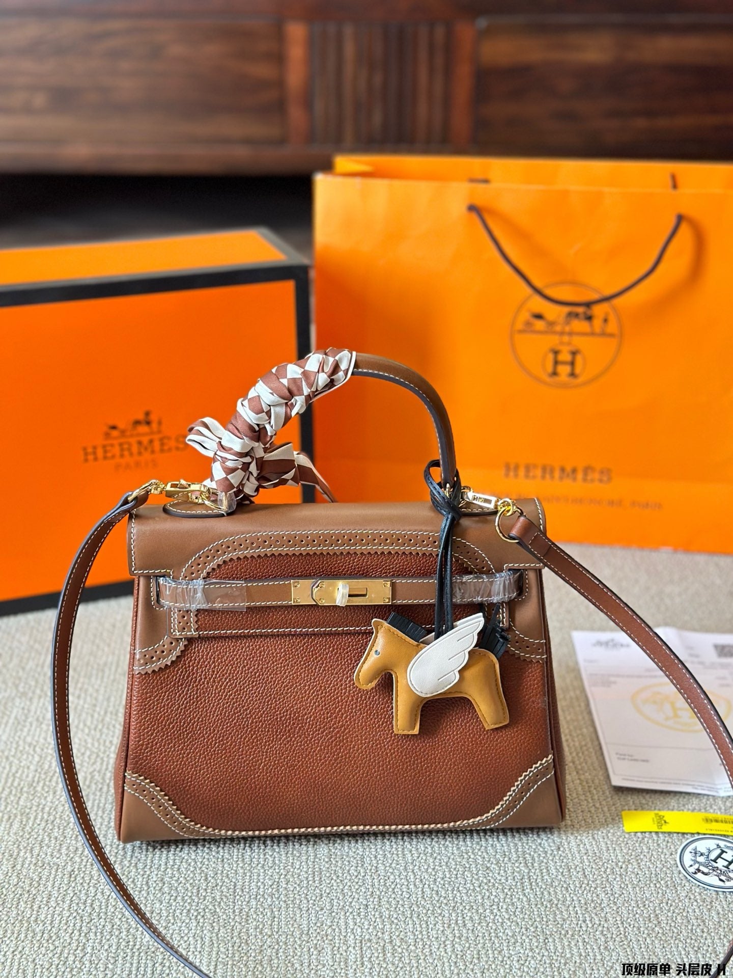 H Pure cowhide fashion Kelly bag 0724101019
