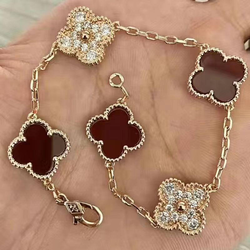 Versatile And Sophisticated Couple Bracelet 1024022615