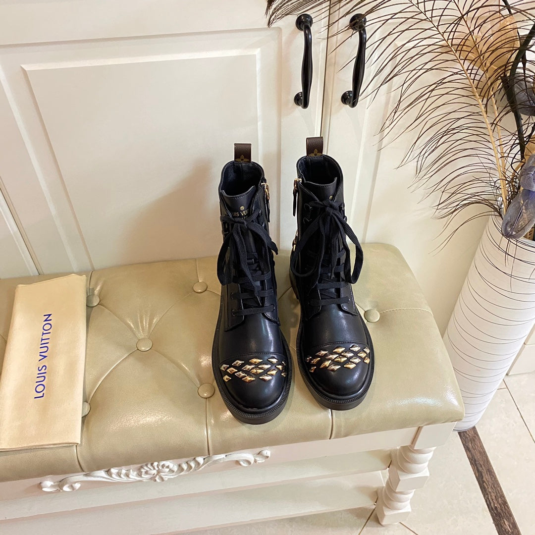 V cowhide/classic flower boots 0724090502