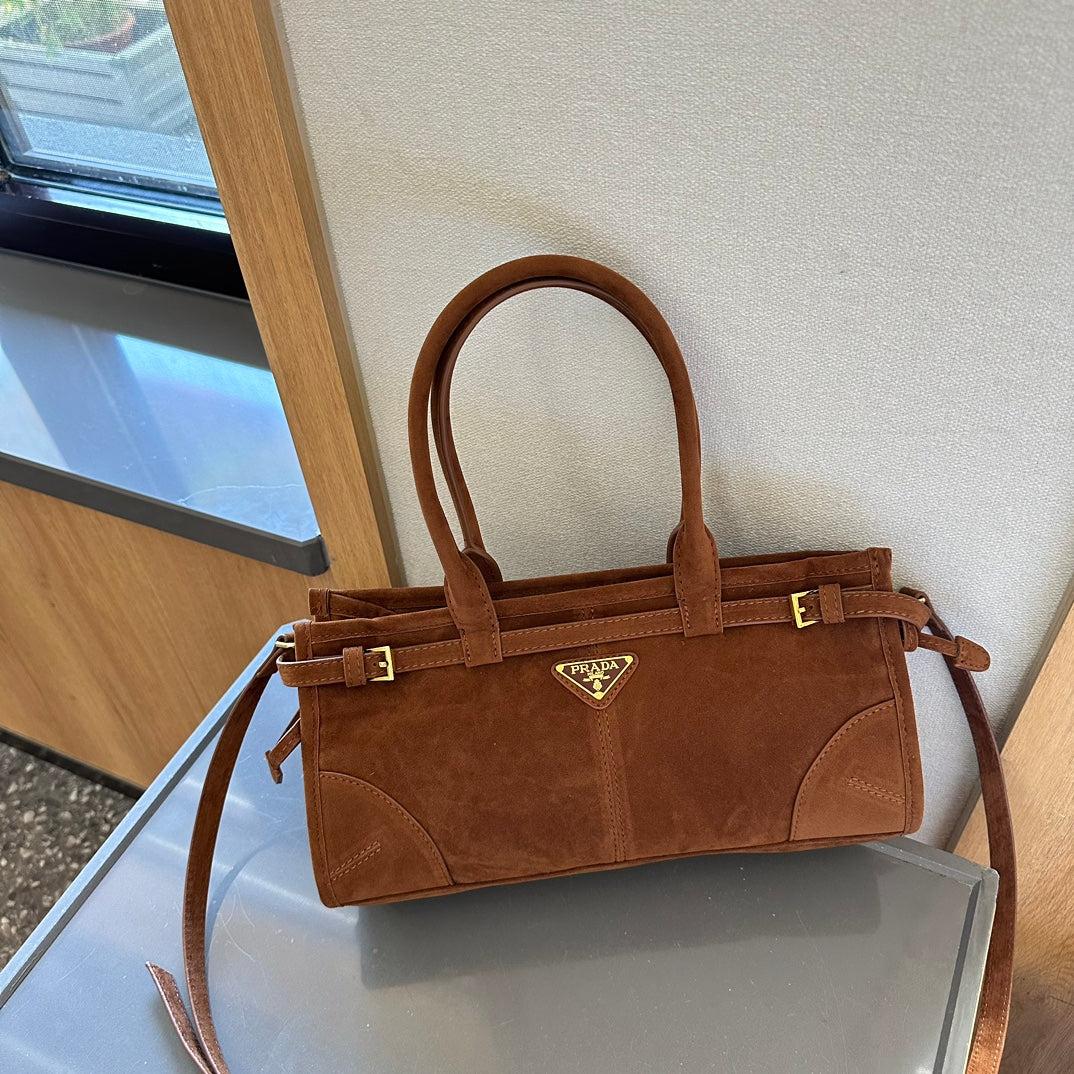 P waxed leather crossbody bag 0724082904