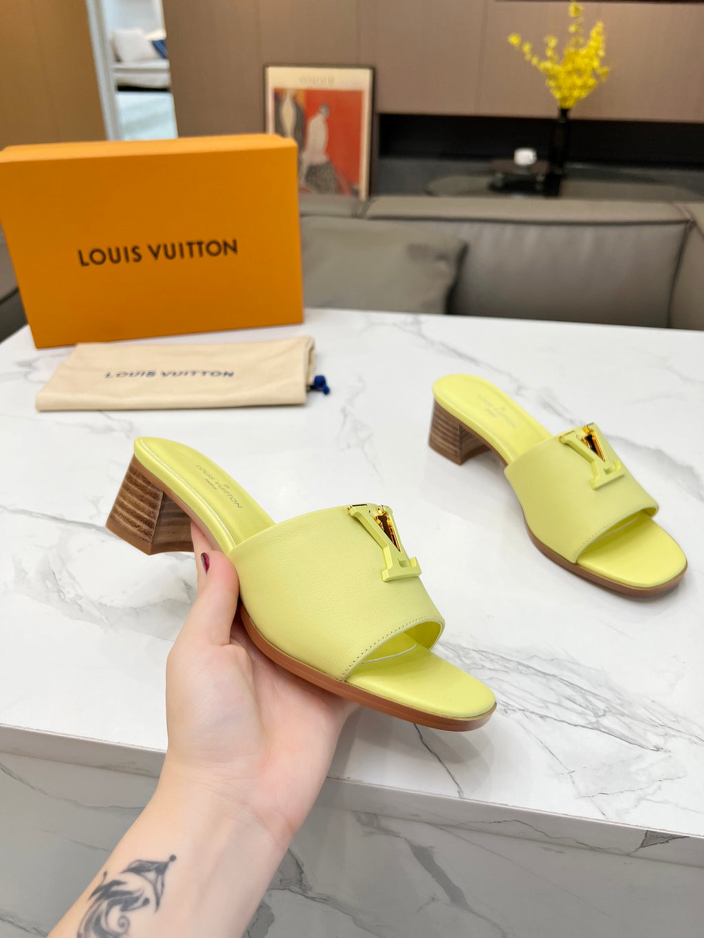 L25ss new thick heel slippers 0725072104